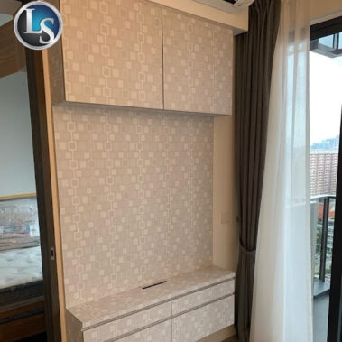 38 Middle Rd (The M) - Floated TV Console